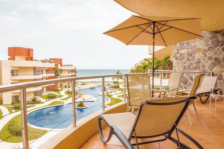 Playa Grande Oceanview Escape | Cascading Pools & Resort Living - El Rebalse, Mexico