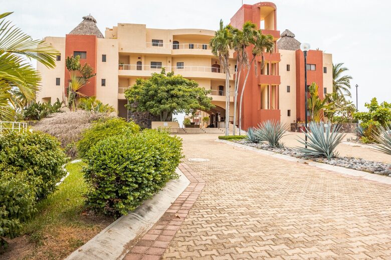 Playa Grande Oceanview Escape | Cascading Pools & Resort Living - El Rebalse, Mexico