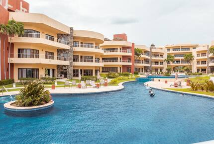 Playa Grande Oceanview Escape | Cascading Pools & Resort Living - El Rebalse, Mexico