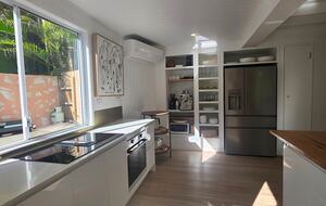 Designer Beach House Steps from Cylinder Beach - Point Lookout, Australia