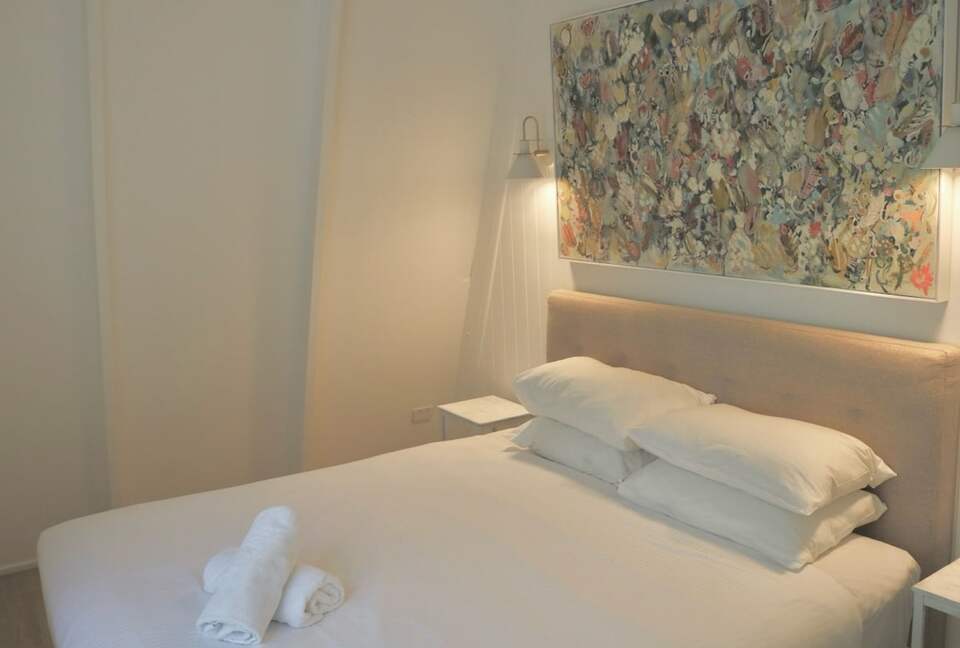 Designer Beach House Steps from Cylinder Beach - Point Lookout, Australia