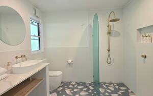 Designer Beach House Steps from Cylinder Beach - Point Lookout, Australia