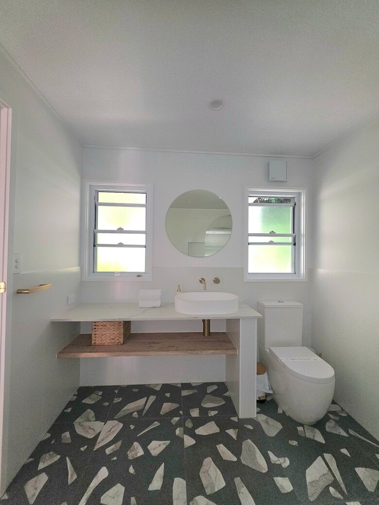 Designer Beach House Steps from Cylinder Beach - Point Lookout, Australia