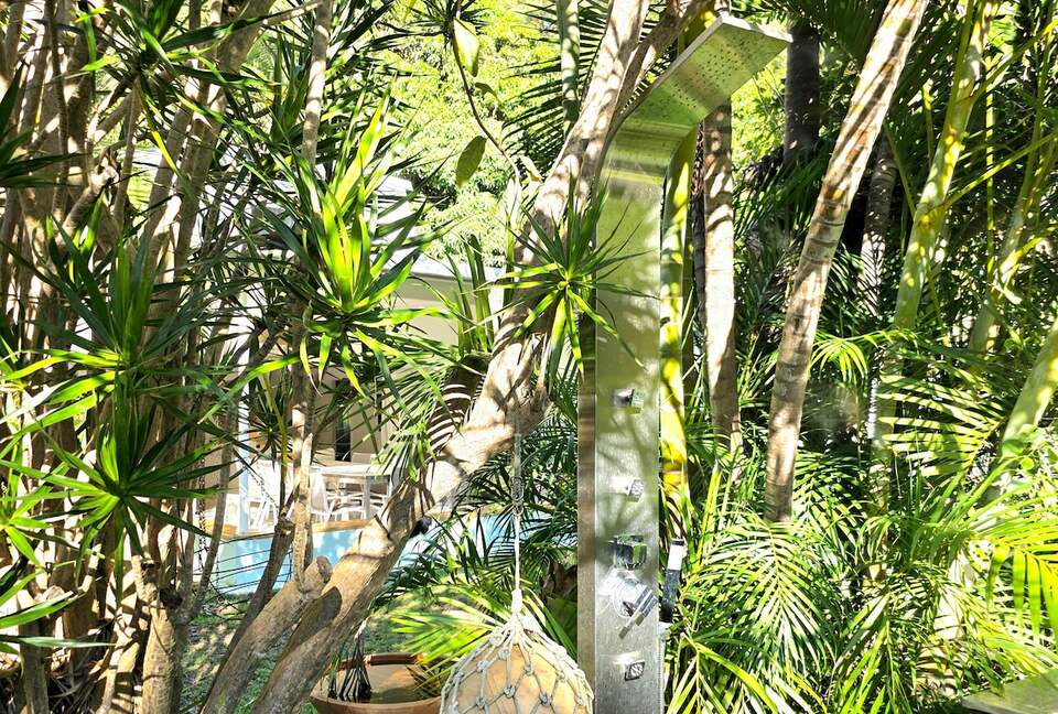 Designer Beach House Steps from Cylinder Beach - Point Lookout, Australia