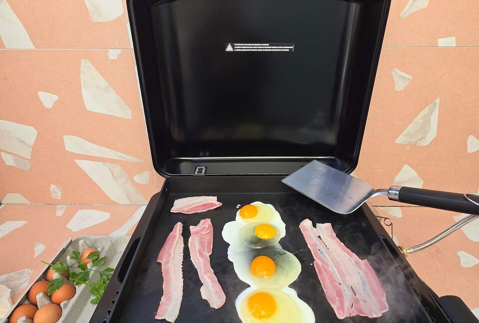 Designer Beach House Steps from Cylinder Beach - Point Lookout, Australia