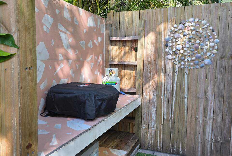 Designer Beach House Steps from Cylinder Beach - Point Lookout, Australia