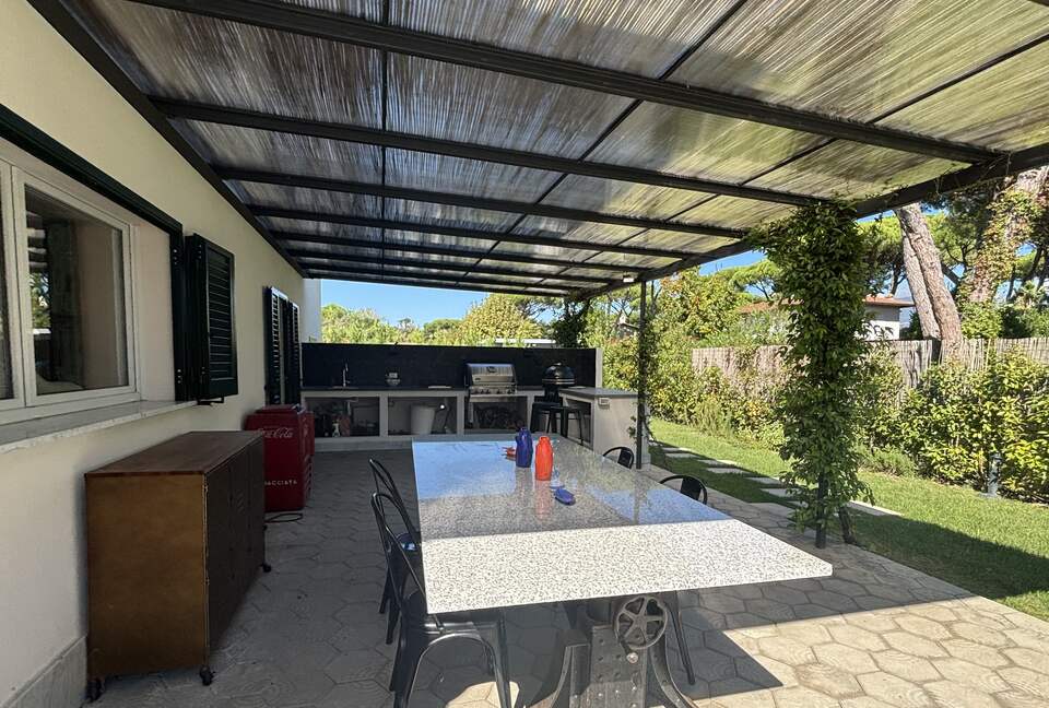 Sophisticated Tuscan Villa Near the Sea - Forte dei Marmi, Italy