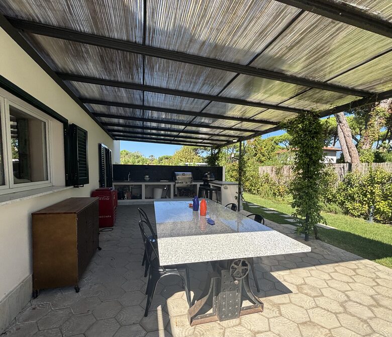 Sophisticated Tuscan Villa Near the Sea - Forte dei Marmi, Italy