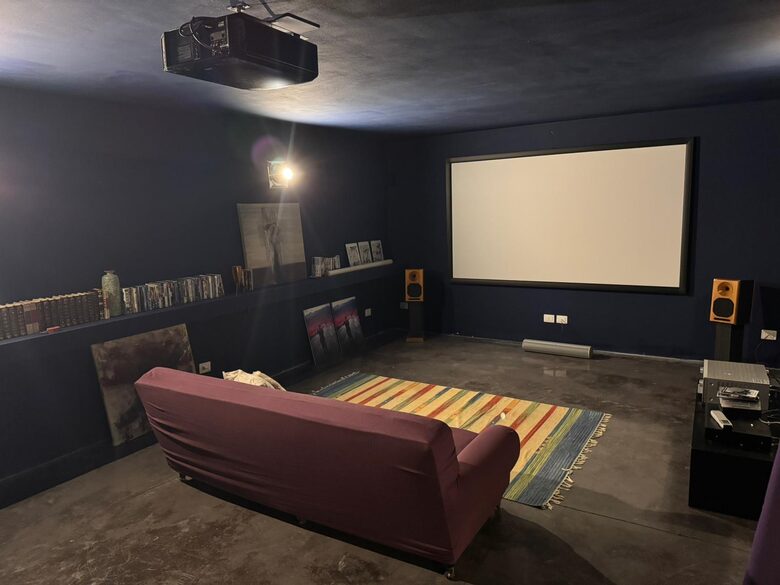 Elegant Garden Estate Steps from the Tuscan Shoreline - Castiglione della Pescaia, Italy