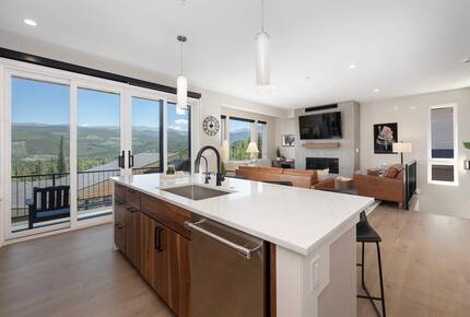 Steps to Slopes & Trails Winter Park Retreat - Winter Park, Colorado