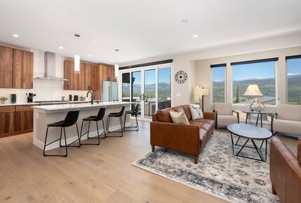 Steps to Slopes & Trails Winter Park Retreat - Winter Park, Colorado