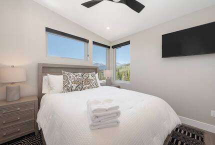 Steps to Slopes & Trails Winter Park Retreat - Winter Park, Colorado