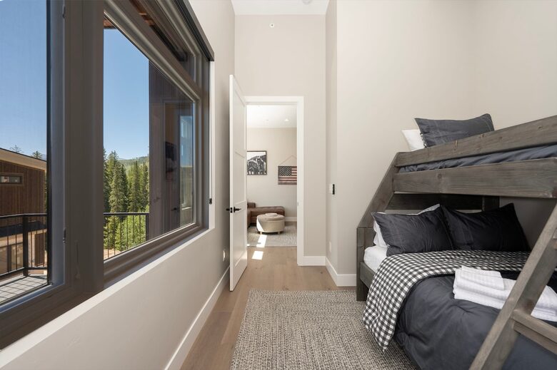 Steps to Slopes & Trails Winter Park Retreat - Winter Park, Colorado