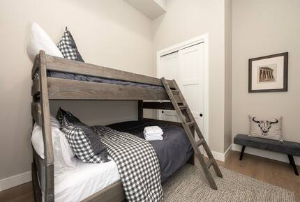 Steps to Slopes & Trails Winter Park Retreat - Winter Park, Colorado