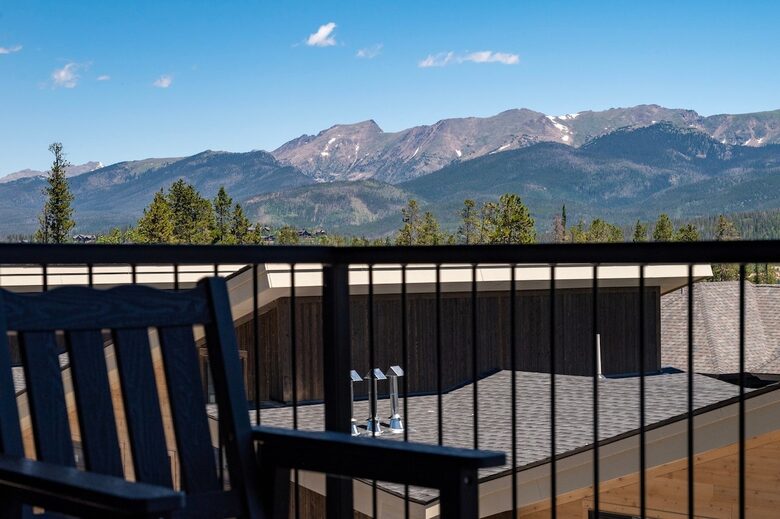 Steps to Slopes & Trails Winter Park Retreat - Winter Park, Colorado