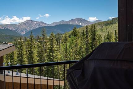 Steps to Slopes & Trails Winter Park Retreat - Winter Park, Colorado