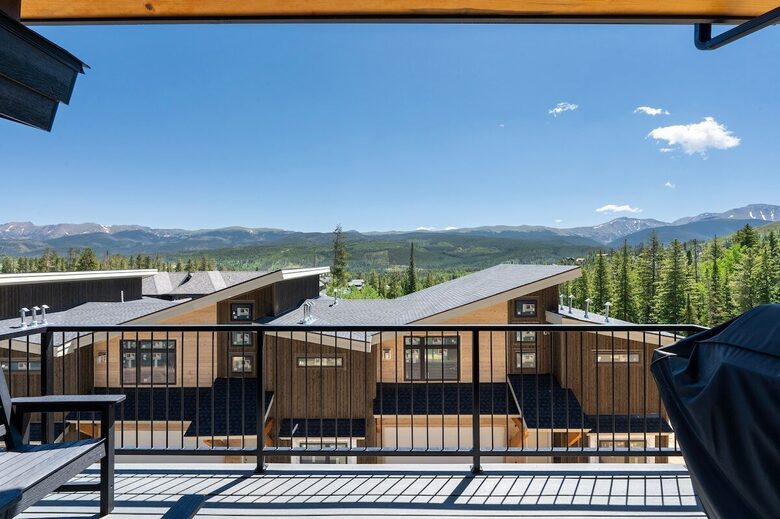 Steps to Slopes & Trails Winter Park Retreat - Winter Park, Colorado