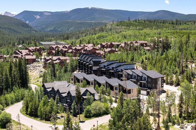 Steps to Slopes & Trails Winter Park Retreat - Winter Park, Colorado