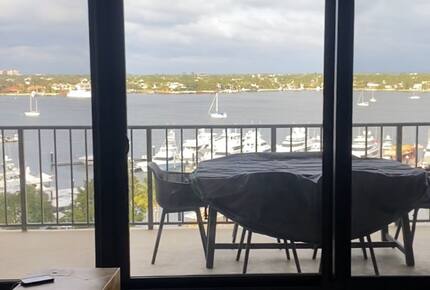 Modern Intracoastal Haven in North Palm Beach - North Palm Beach, Florida