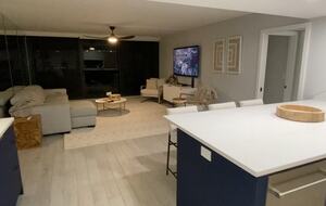 Modern Intracoastal Haven in North Palm Beach - North Palm Beach, Florida