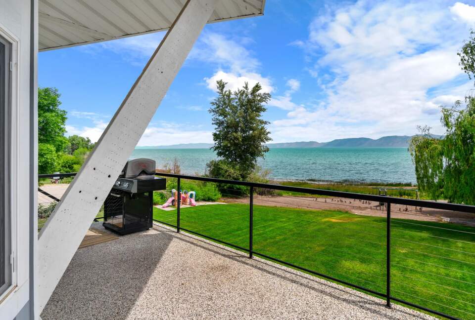 Lakefront Getaway - Garden City, Utah