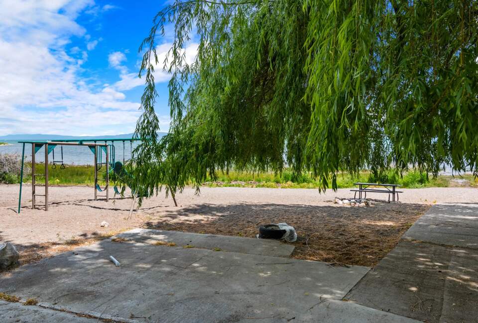 Lakefront Getaway - Garden City, Utah