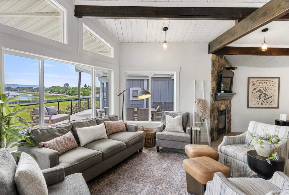 Lakefront Getaway - Garden City, Utah