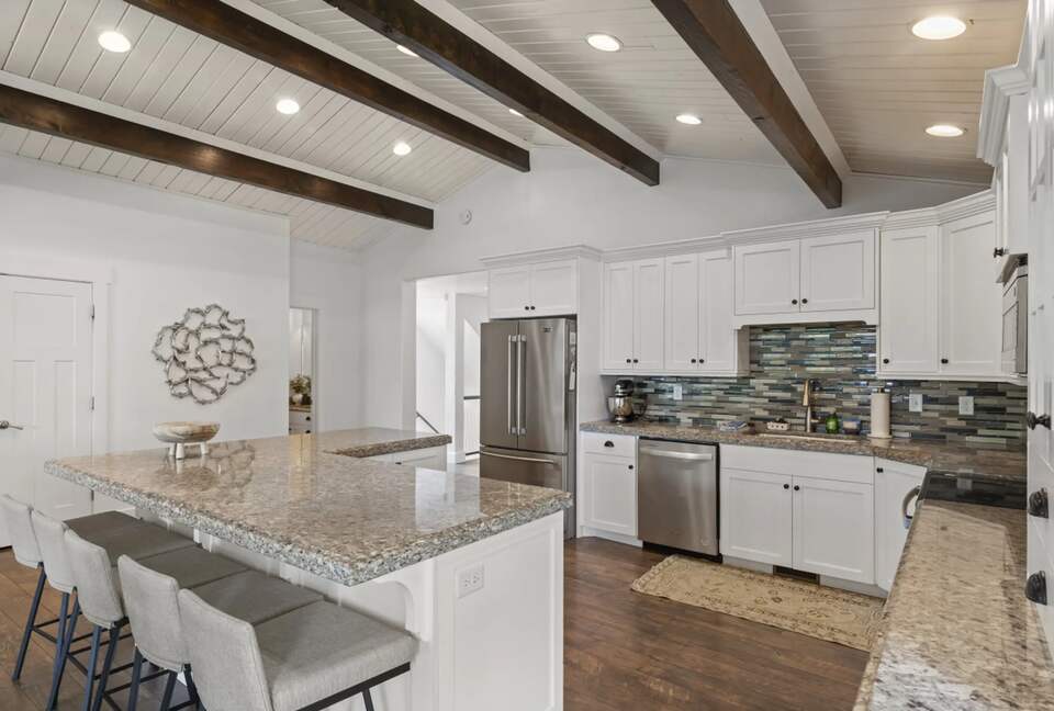 Lakefront Getaway - Garden City, Utah