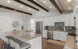 Lakefront Getaway - Garden City, Utah