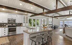 Lakefront Getaway - Garden City, Utah