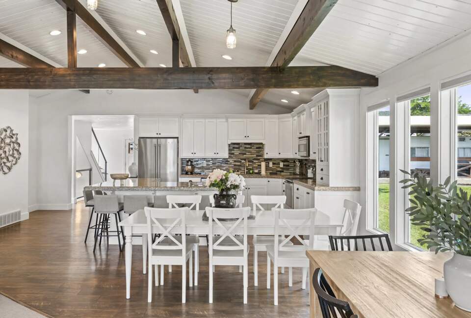 Lakefront Getaway - Garden City, Utah