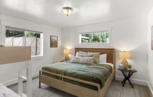 Lakefront Getaway - Garden City, Utah