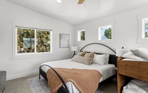 Lakefront Getaway - Garden City, Utah