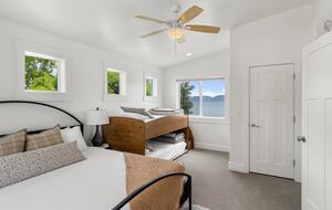 Lakefront Getaway - Garden City, Utah