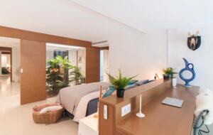 Spacious Two-Level Retreat in Central Barcelona - Barcelona, Spain