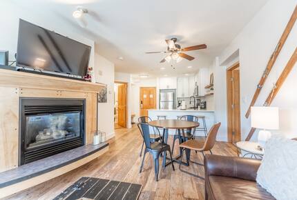 Top-Floor Mountain Retreat in River Run Village - Keystone, Colorado