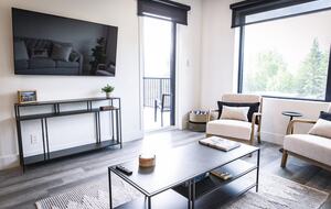 Revelstoke Mountain View Penthouse - Revelstoke, Canada