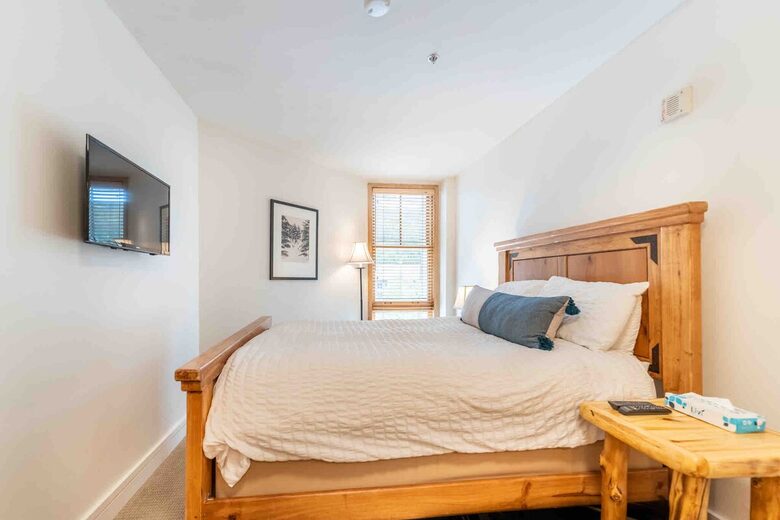 Top-Floor Mountain Retreat in River Run Village - Keystone, Colorado