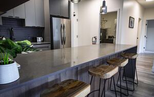 Revelstoke Mountain View Penthouse - Revelstoke, Canada