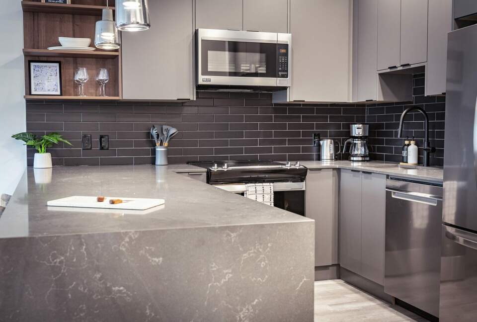 Revelstoke Mountain View Penthouse - Revelstoke, Canada