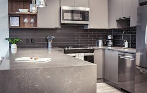 Revelstoke Mountain View Penthouse - Revelstoke, Canada