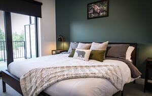 Revelstoke Mountain View Penthouse - Revelstoke, Canada