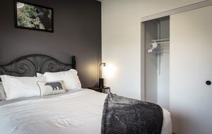 Revelstoke Mountain View Penthouse - Revelstoke, Canada