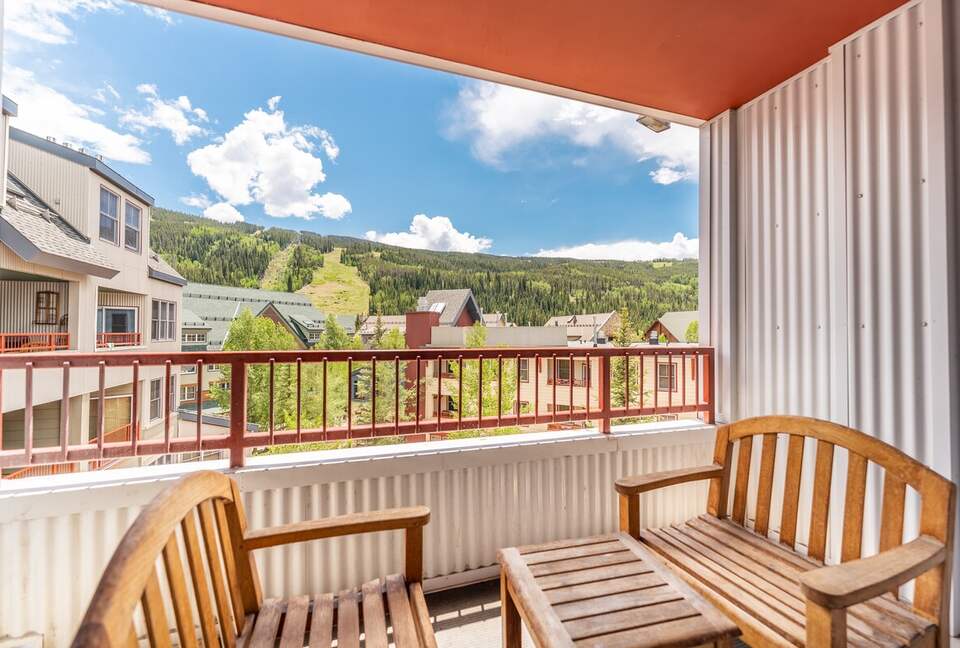 Top-Floor Mountain Retreat in River Run Village - Keystone, Colorado