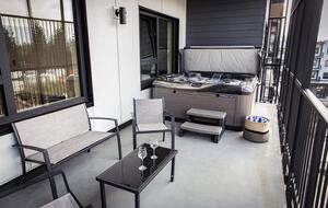 Revelstoke Mountain View Penthouse - Revelstoke, Canada