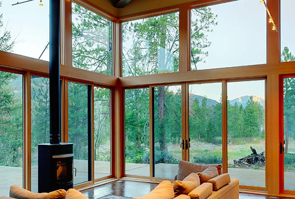 Modern Mountain Retreat with Trailside Access - Mazama, Washington