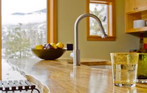 Modern Mountain Retreat with Trailside Access - Mazama, Washington