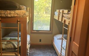 Bunk Room - 4 Twins