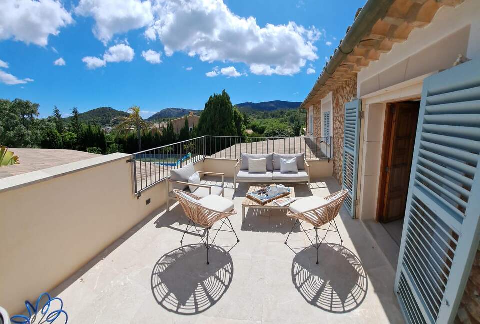 Exquisite Balearic Villa with Lush Gardens & Elevated Amenities - Calvià, Mallorca, Spain