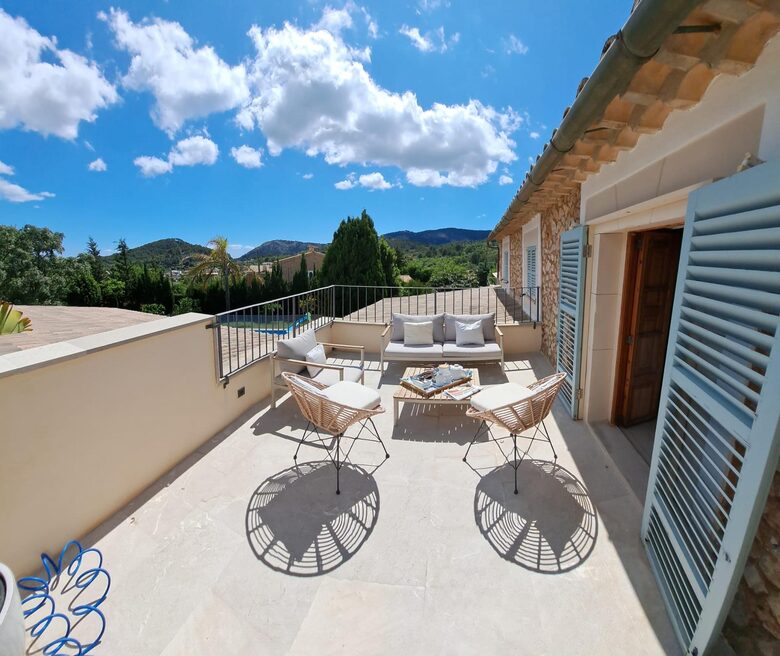 Exquisite Balearic Villa with Lush Gardens & Elevated Amenities - Calvià, Mallorca, Spain